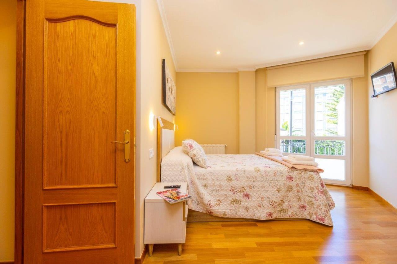 Apartamentos Riamar 2 リバデオ エクステリア 写真
